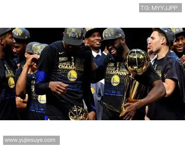 追梦格林评选生涯前五队友:库里、汤普森、希尔德榜上有名 追梦格林评选生涯前五队友:库里、汤普森、希尔德榜上有名