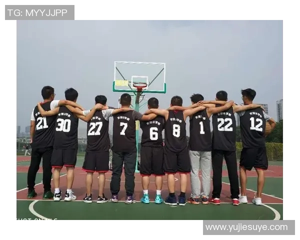 《青春热血燃烧赛场梦扬一场属于年轻人的竞技荣耀之路》 《青春热血燃烧赛场梦扬一场属于年轻人的竞技荣耀之路》