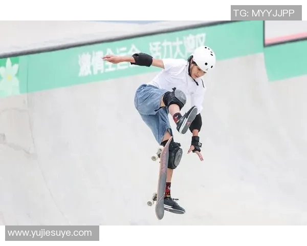 重庆滑板队的节奏变革引发热议探索滑板文化新风潮 重庆滑板队的节奏变革引发热议探索滑板文化新风潮